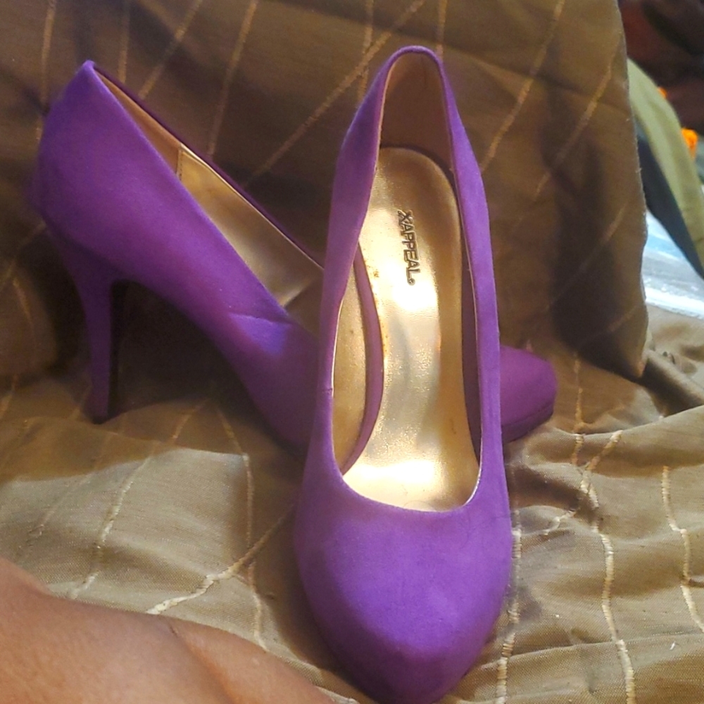 Purple faux suede pumps